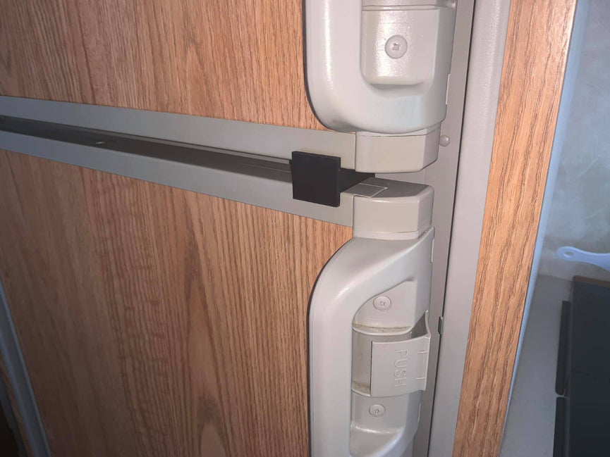 RV Camper Refrigerator Door Holder for Dometic RM2652 - 3D Printed