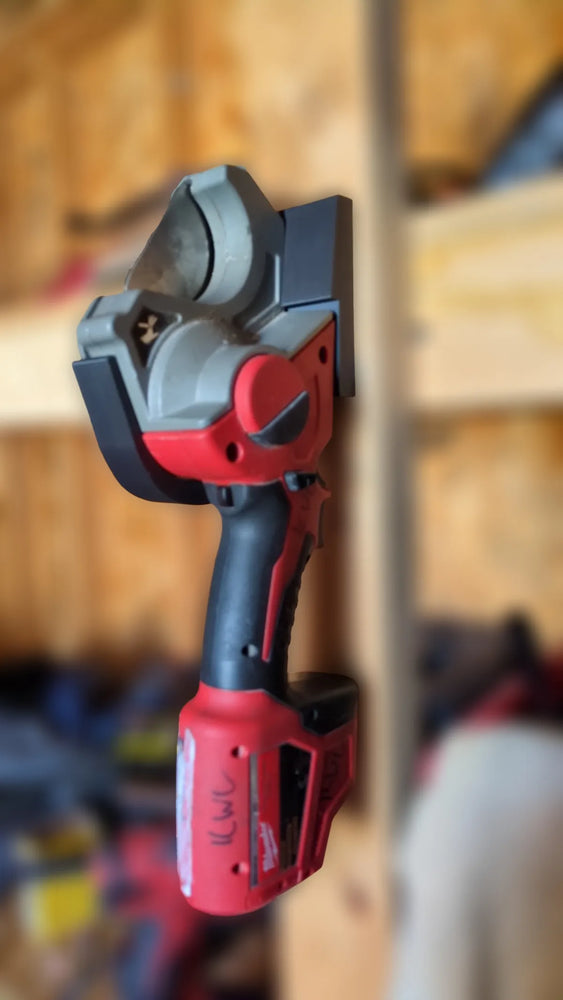 Milwaukee M12 Pipe Shear PACKOUT Wall Hanger