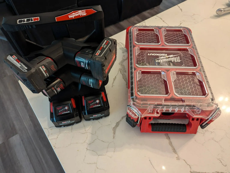 M12/M18 PACKOUT Battery Caddy — PETG 3D Printed Holder (4 × M12 + 2 × M18)