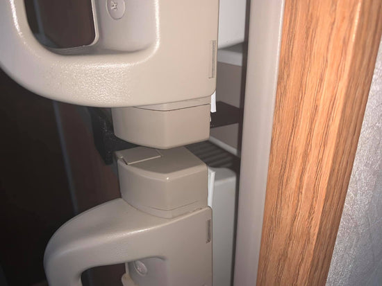 RV Camper Refrigerator Door Holder for Dometic RM2652 - 3D Printed