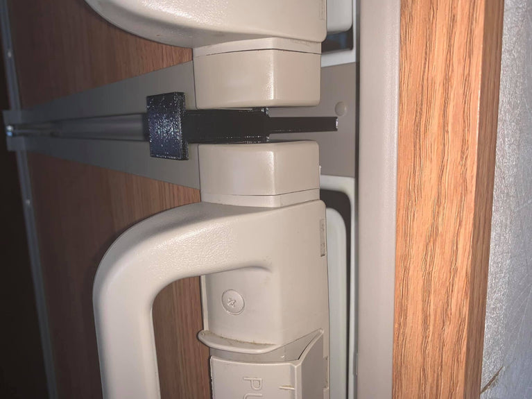 RV Camper Refrigerator Door Holder for Dometic RM2652 - 3D Printed