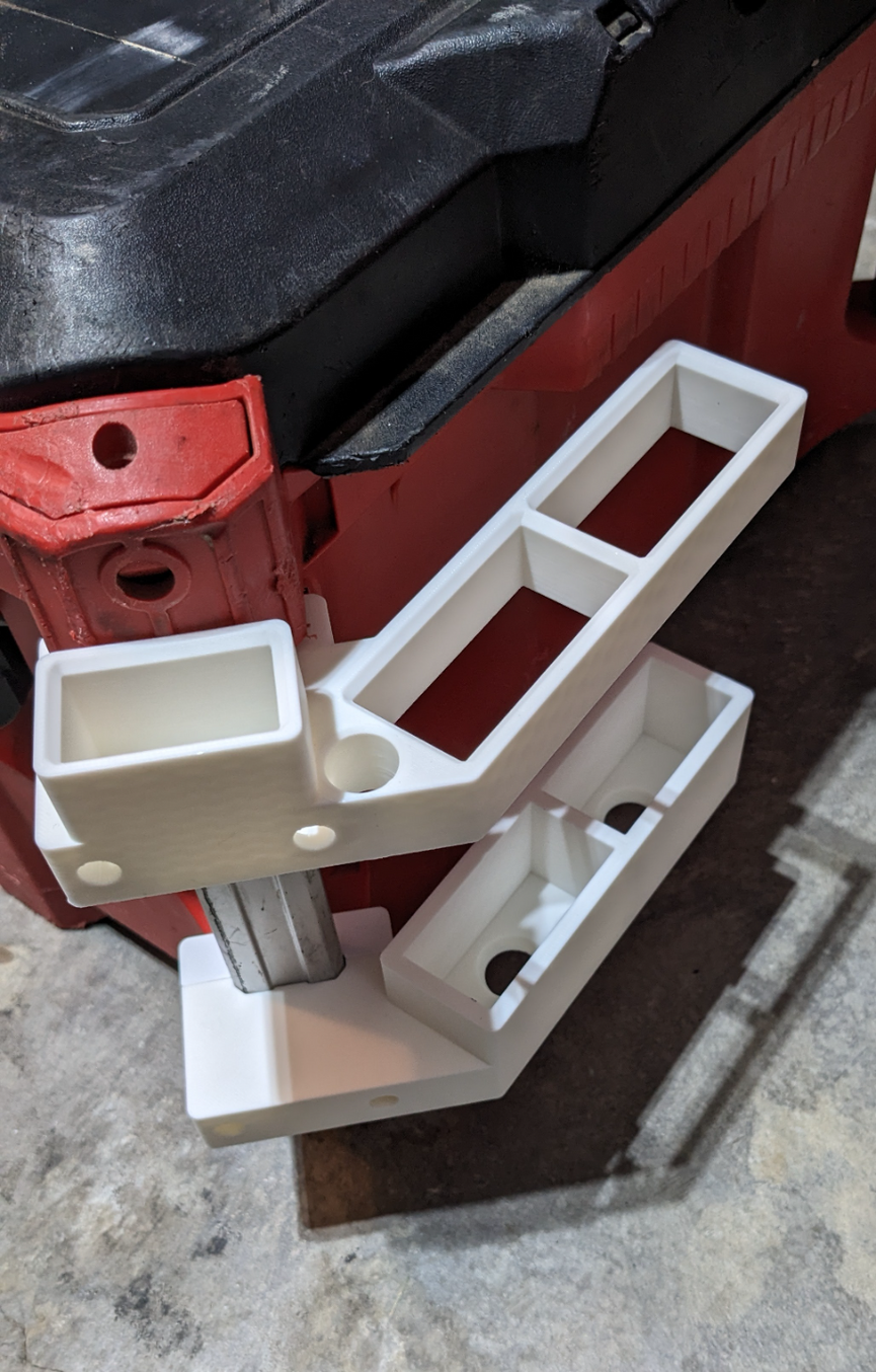 Milwaukee PACKOUT Rail Clamp Level Holder Top and Bottom