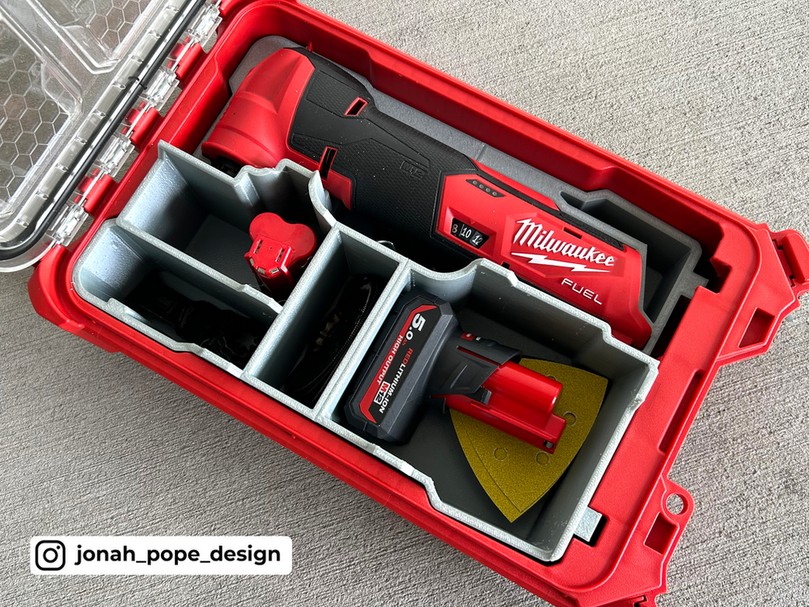 M12 Multi-Tool insert with tool in Milwaukee PACKOUT Compact